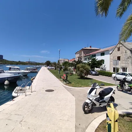 Mala Venecija House Nyaraló *